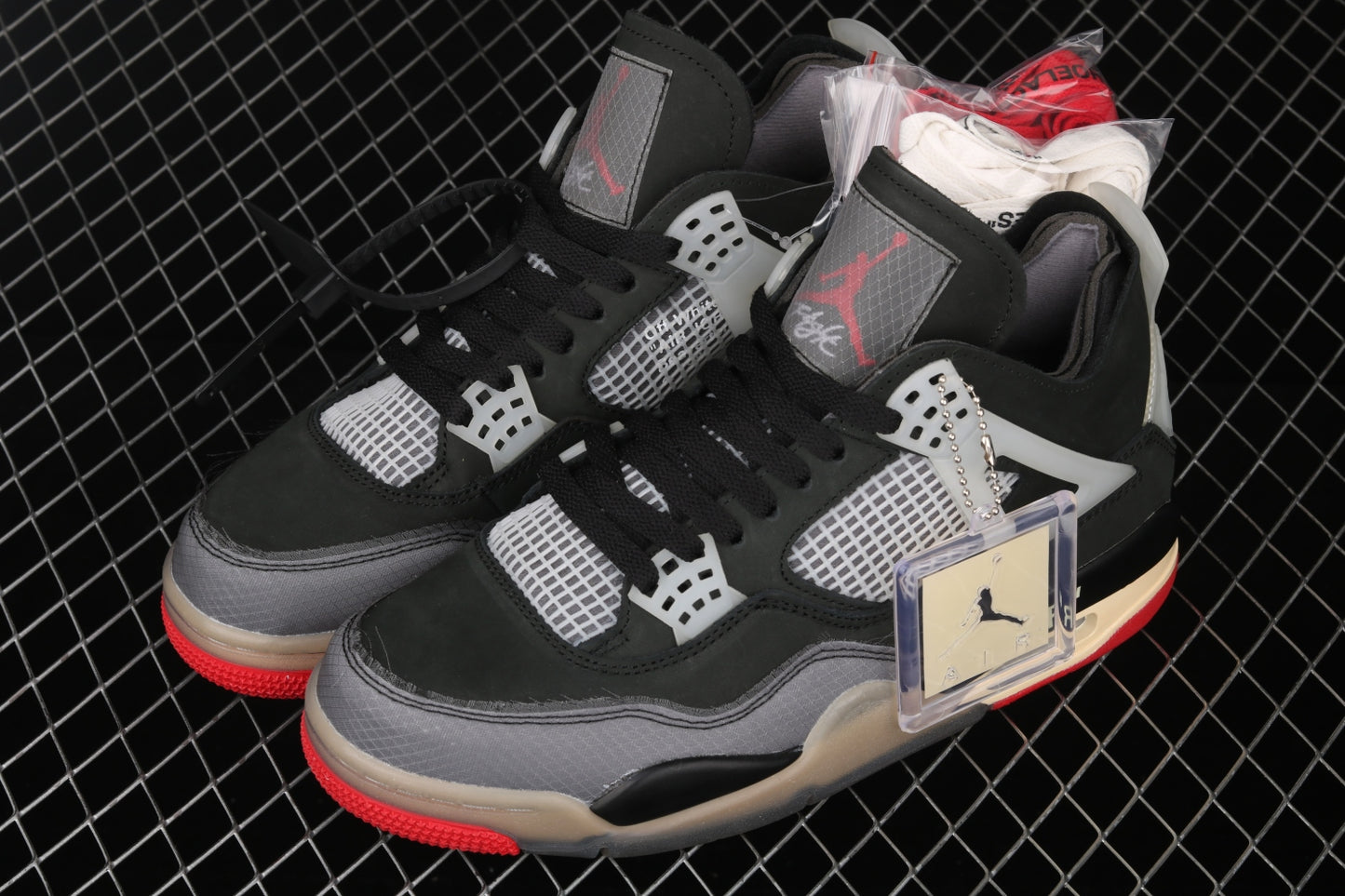 OFF White x Air Jordan 4 Bred