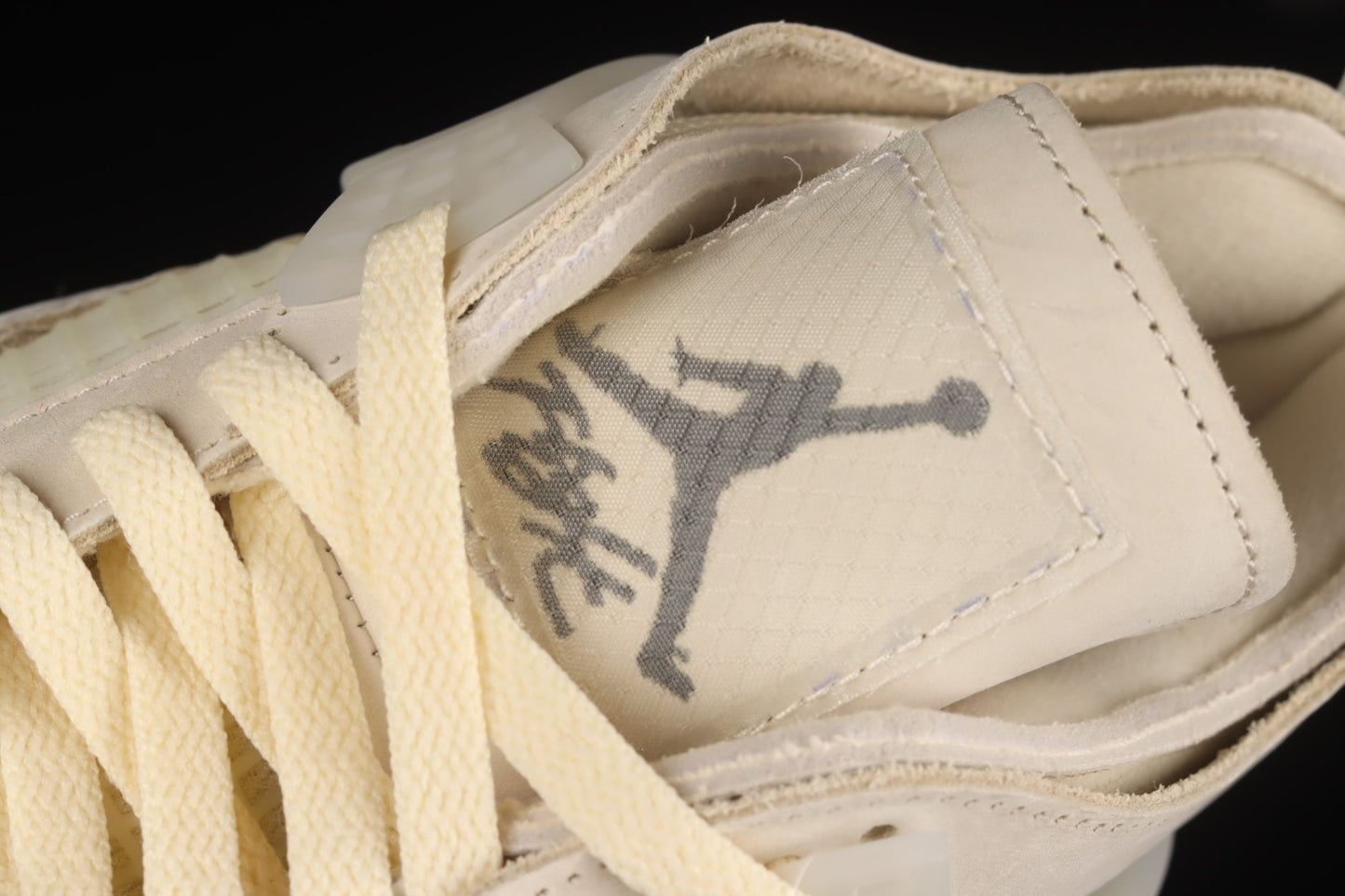J*dr*n 4 Retro Off-White Sail