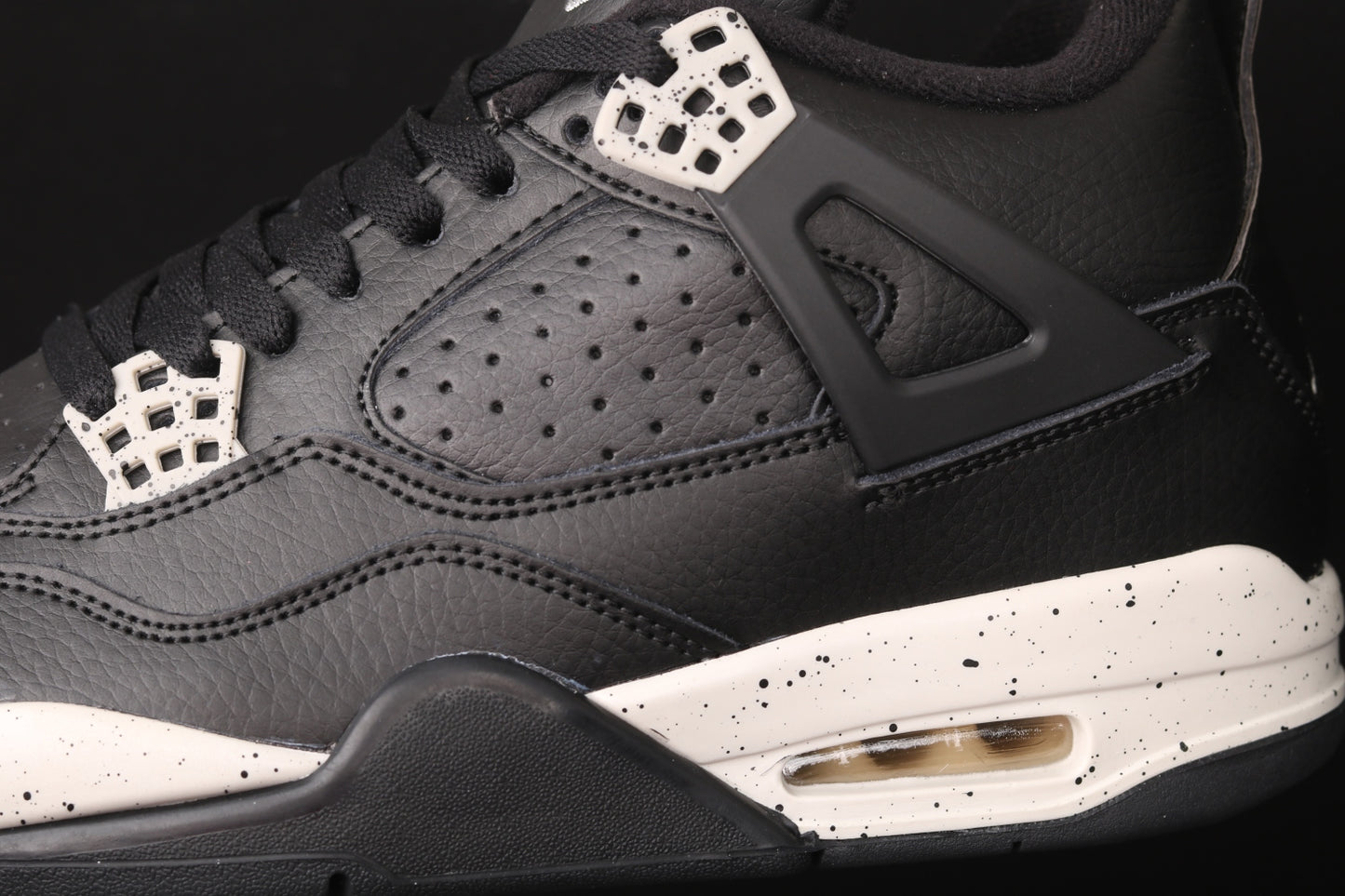 Jordan 4 Retro Oreo (2015)