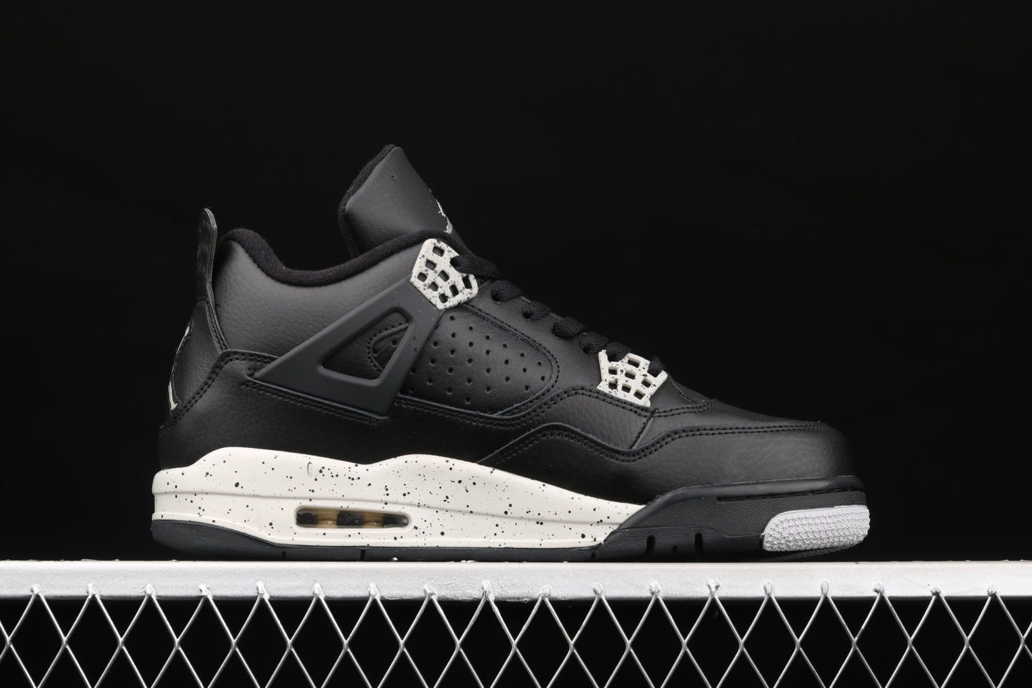 Jordan 4 Retro Oreo (2015)
