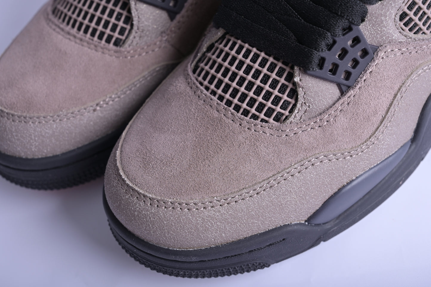 Jordan 4 Retro Taupe Haze