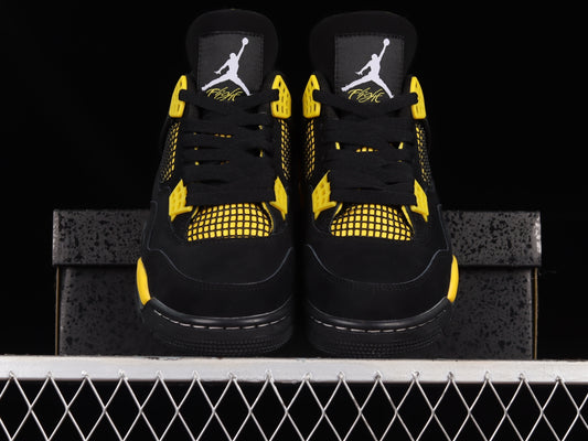 Jordan 4 Retro Thunder (2023)