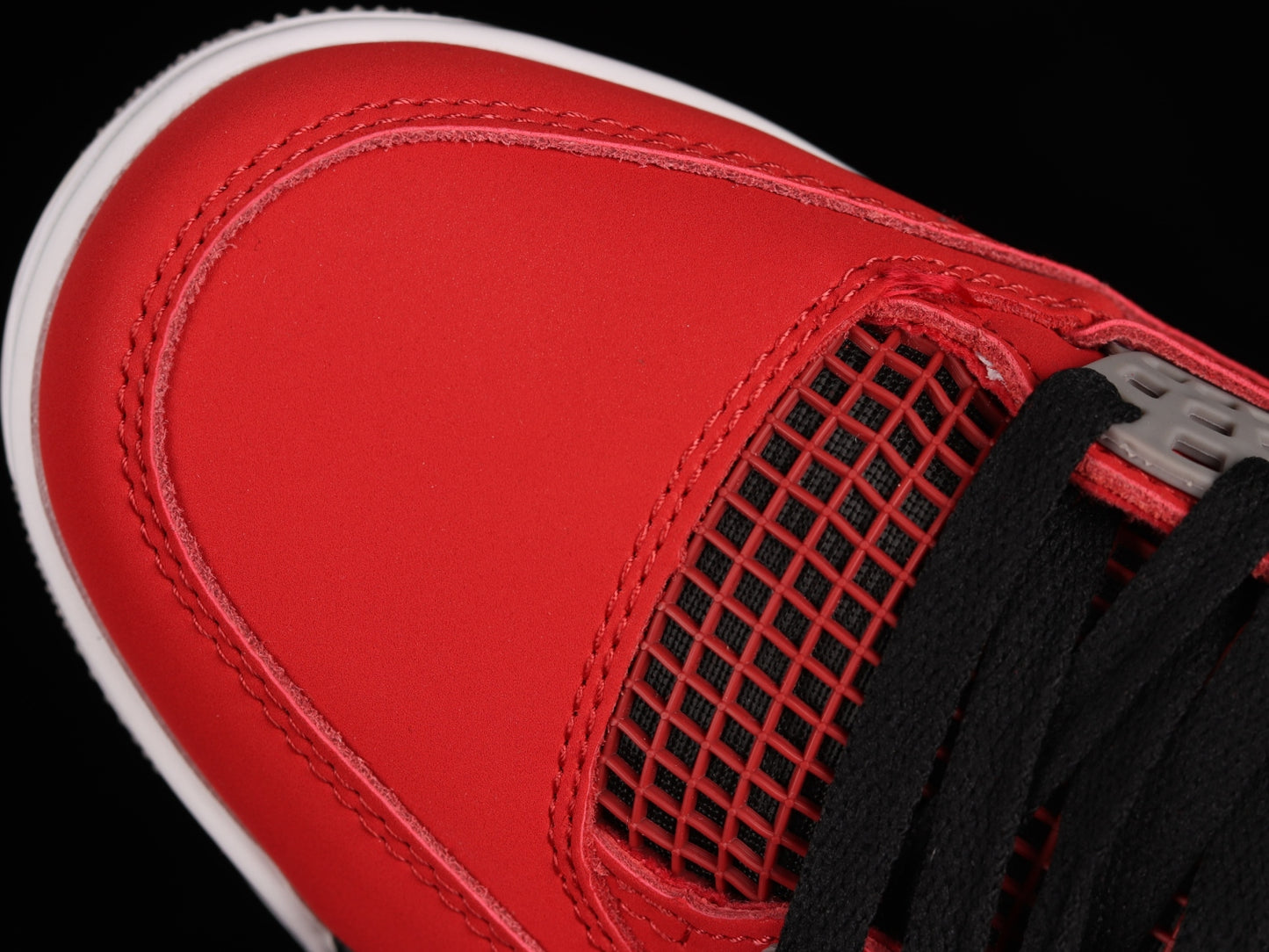 Jordan 4 Retro Toro Bravo